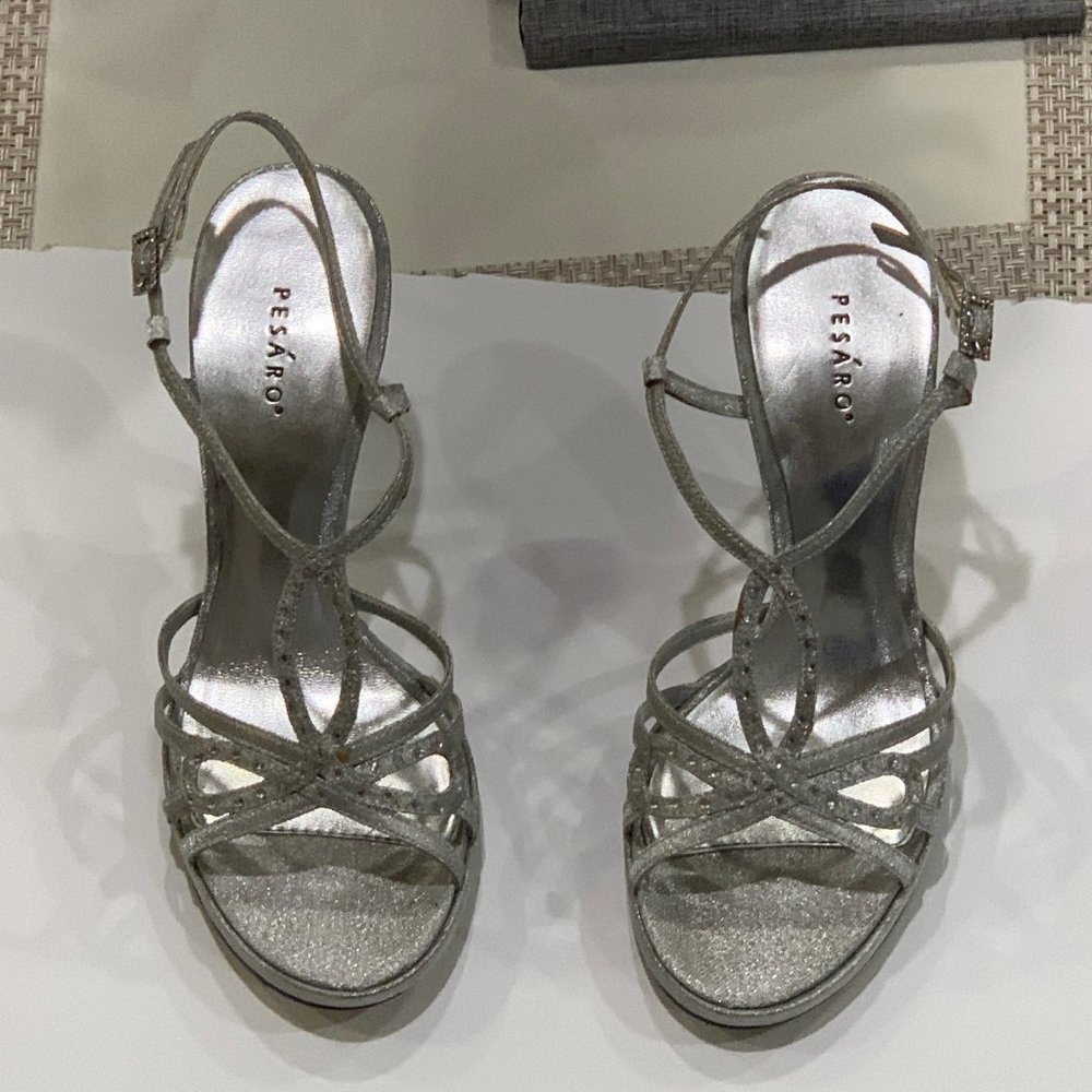 Women's Shoes by Pesaro Garrison- Size 8M- Silver Color